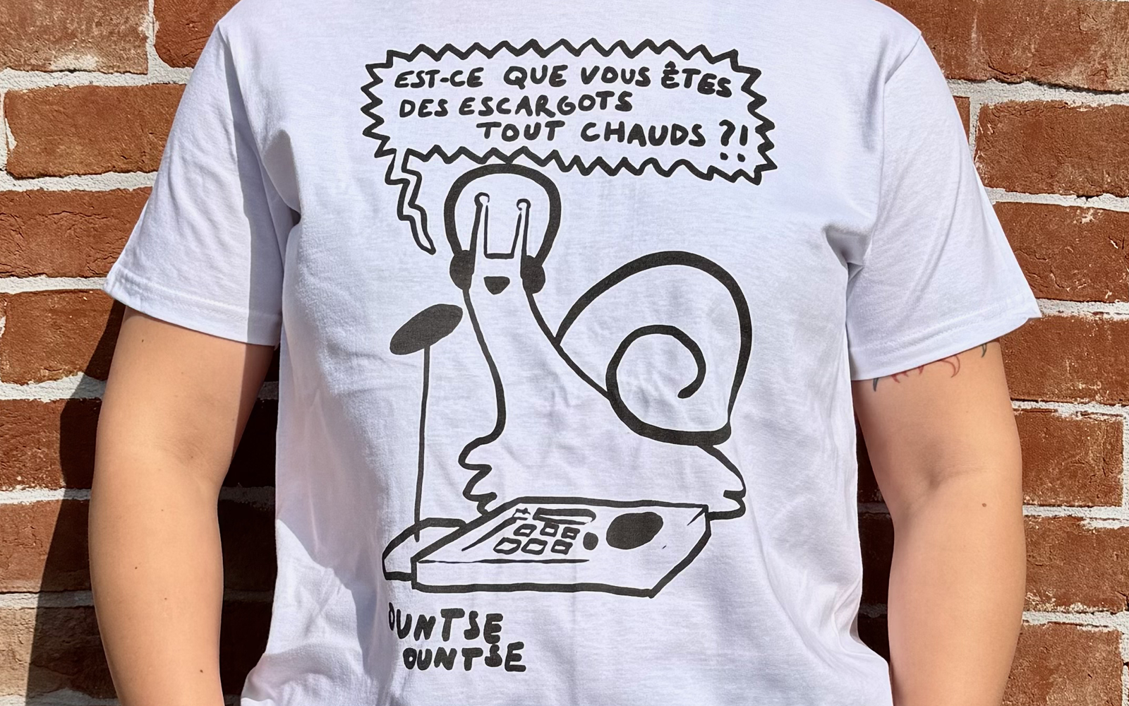 Tshit escargot tout chaud